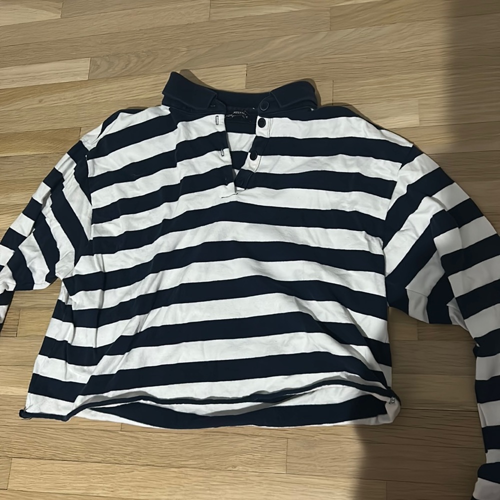 Super cute Brandy Melville long sleeve